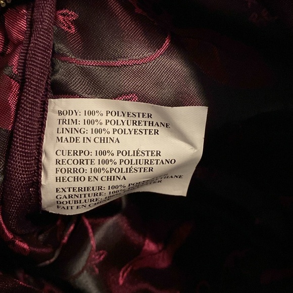 Reduced NWT Betsey Johnson bow tied square cosmo. - Picture 3 of 10